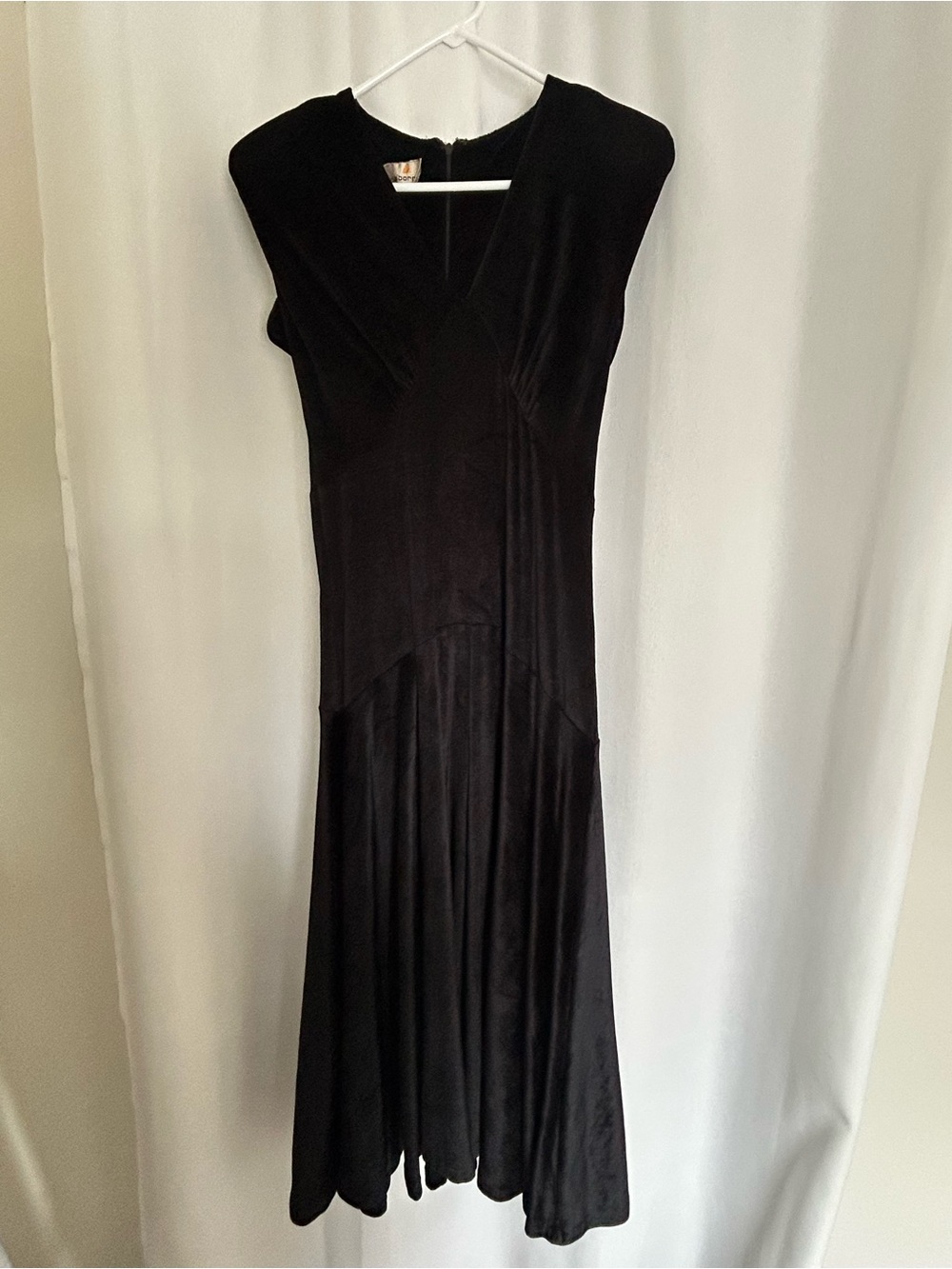 Liz Claiborne Black V-Neck Maxi Dress